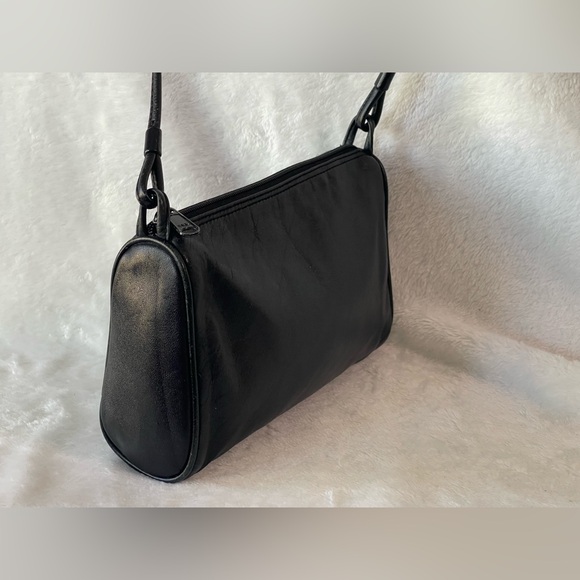 Vintage Amanda Smith, leather Crossbody travel purse, black soft - Picture 4 of 10